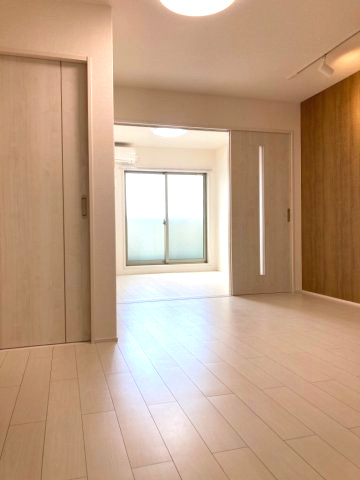 フジパレス高石Ⅲ番館の居間・リビング