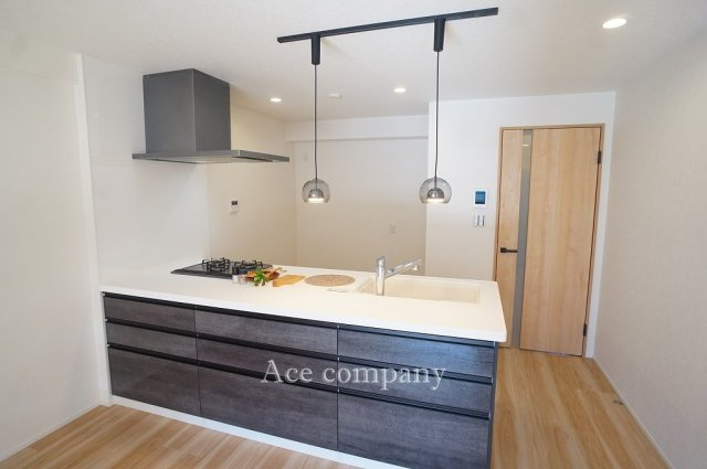 【キッチン】 | シャトー第2八戸ノ里 | 視界を遮らない、開放感のあるオープンキッチンです☆