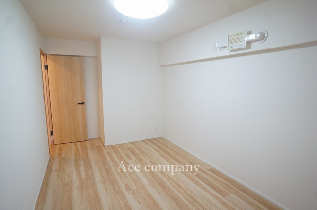 【子供部屋】 | シャトー第2八戸ノ里 | 【洋室5.5帖】エアコン先行配管済みです☆