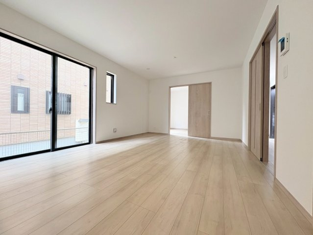 【商談中】ハートフルタウン　江南市赤童子町2期　全1区画分譲の居間・リビング|リビング別角度