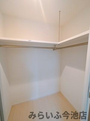 【収納】 | エディアン千種 | ウォークインクローゼット（他部屋の写真引用のため現況と異なる場合は現況優先となります）