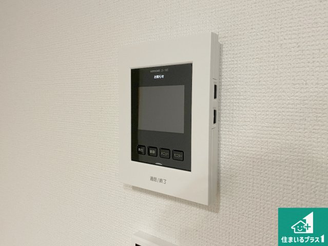 京都市山科区西野楳本町　第4期　新築一戸建ての防犯設備|カラーモニターインターホン！声だけでなく来訪者の姿や顔がモニターで確認できるので、小さなお子様がいらっしゃるご家庭でも安心できます！