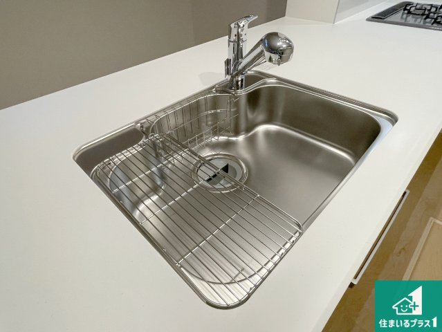 京都市山科区西野楳本町　第4期　新築一戸建ての設備|洗い物も楽にできる、広々シンク！
