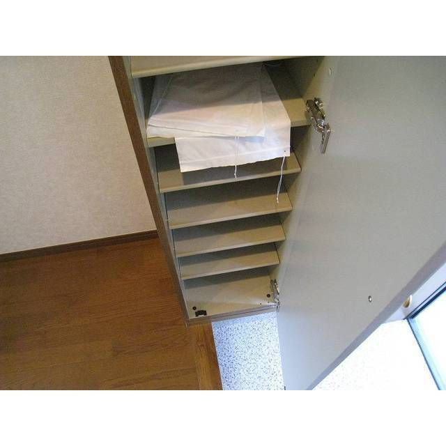 アムール日進Ⅱの玄関