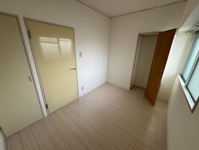 リブレ待兼山の寝室