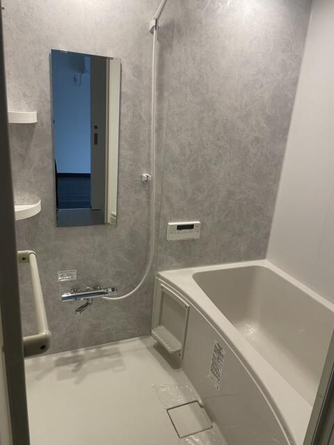 サンライズ市川の浴室