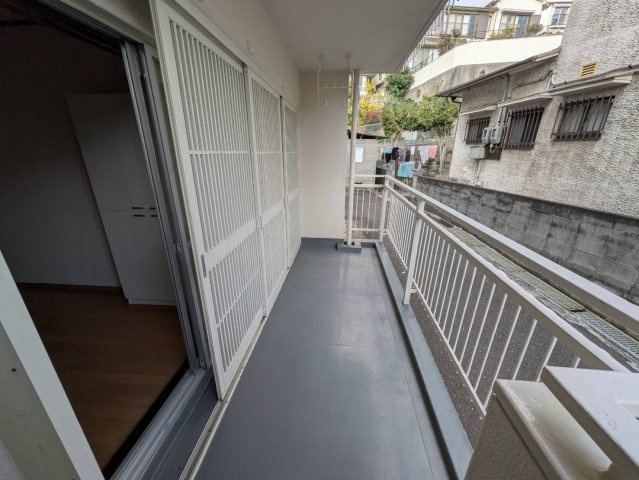 マンション朝霧3号館のバルコニー