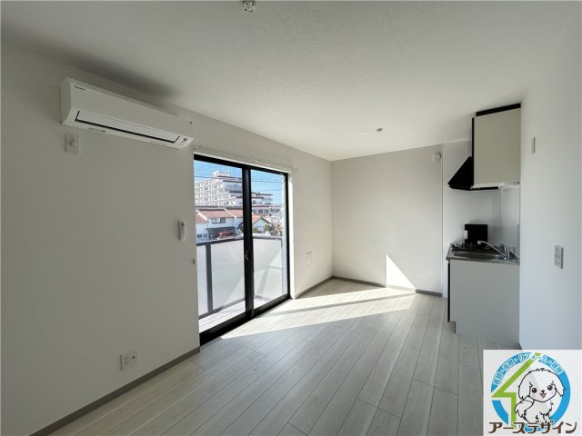 アルポルト西江井ヶ島の居間・リビング