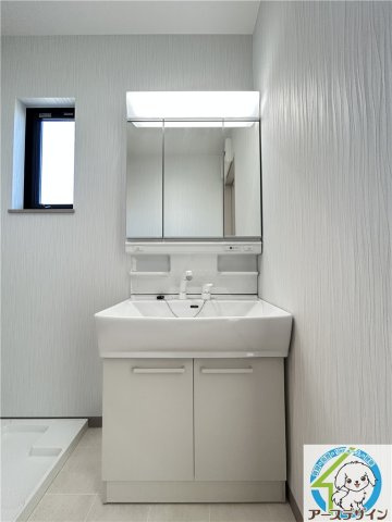 アルポルト西江井ヶ島の独立洗面台