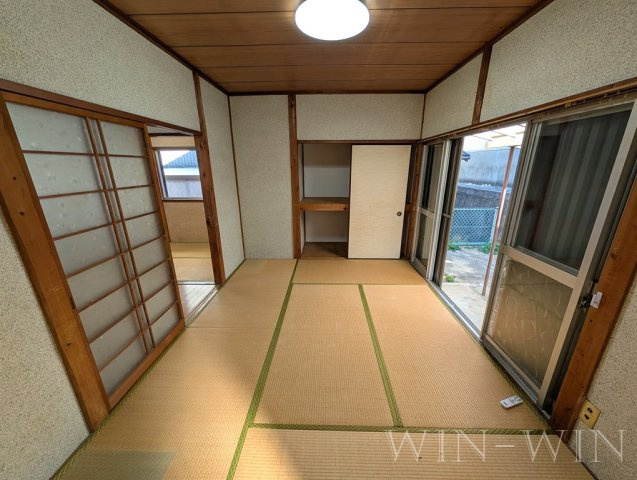 中浜町167番貸家群の居間・リビング