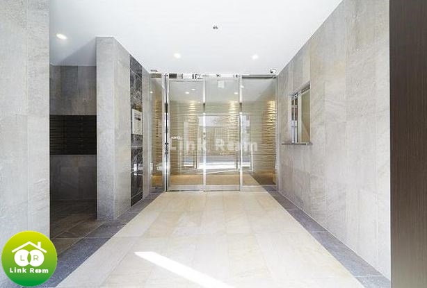 アルテシモ レーヴのエントランス