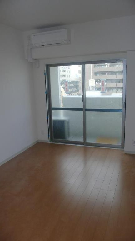 エム スクエアの居間・リビング