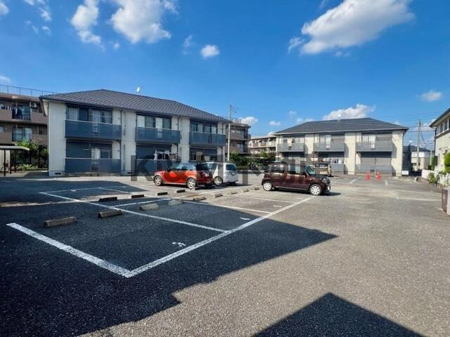 グランシード　Ｃ棟の駐車場|駐車場があります