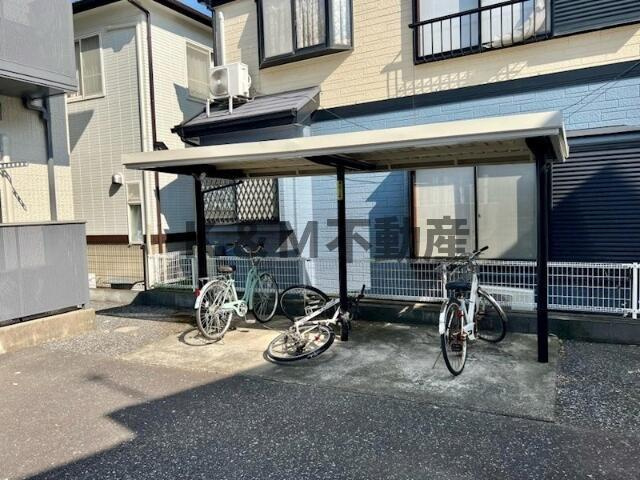 グランシード　Ｃ棟のその他共用部分|屋根付きの駐輪場 