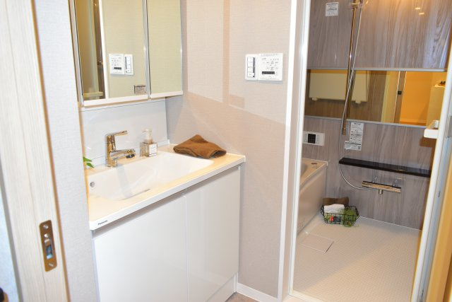 日野市旭が丘３丁目の中古マンションの独立洗面台