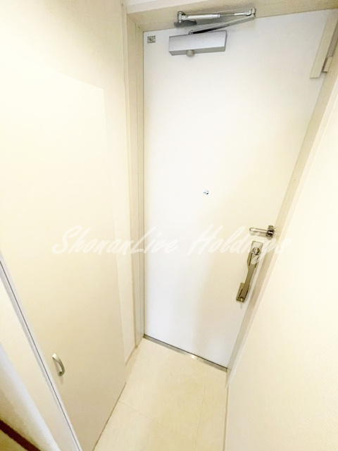 リブリ・片瀬 湘南の玄関|お履き物が多い方にもおすすめ♪