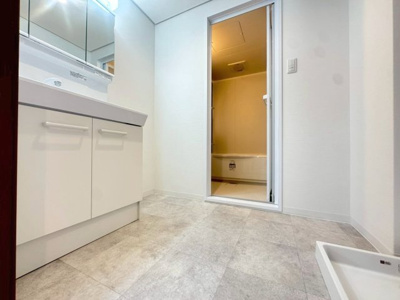 【洗面所】 | サンロイヤル池田