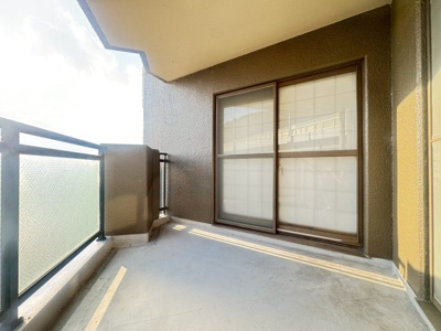 【バルコニー】 | サンロイヤル池田