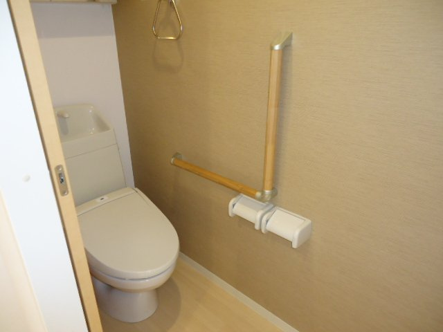 グロリアス　　 刈谷市近郊の賃貸はクラスホーム刈谷店のトイレ|シャワー付トイレ（イメージ）