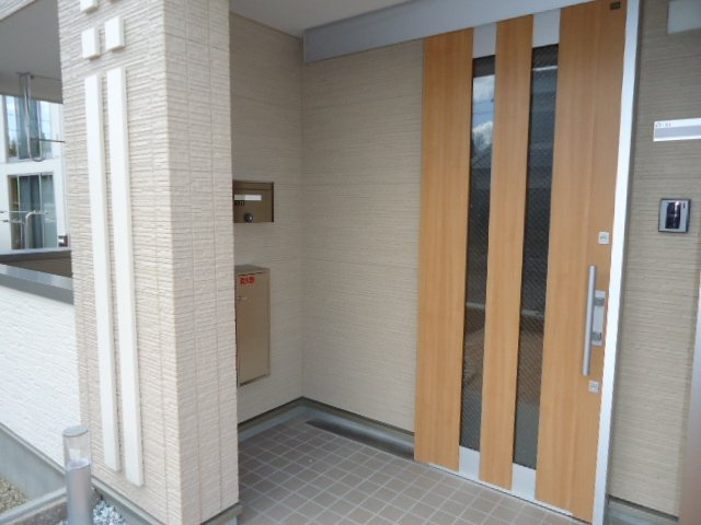 グロリアス　　 刈谷市近郊の賃貸はクラスホーム刈谷店の玄関|玄関（スライドドア）（イメージ）