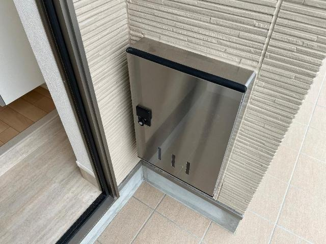 アンソレイユ　Ⅰ　　 刈谷市近郊の賃貸はクラスホーム刈谷店の玄関|宅配BOX