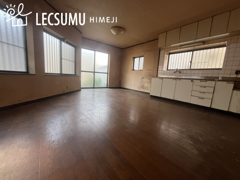 姫路市広畑区才/中古戸建の居間・リビング