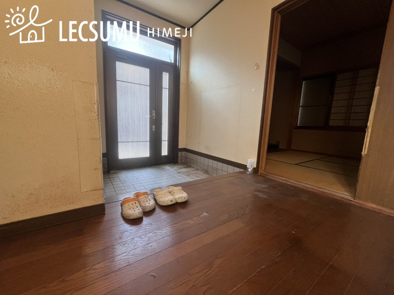 姫路市広畑区才/中古戸建の玄関