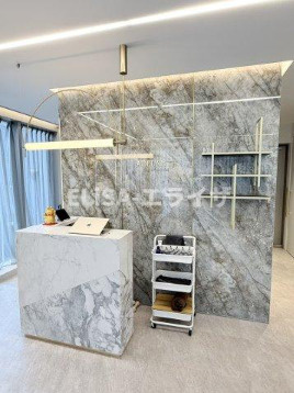 ＧＩＮＺＡ　ＡＲＲＯＷＳ　9F　の駐車場