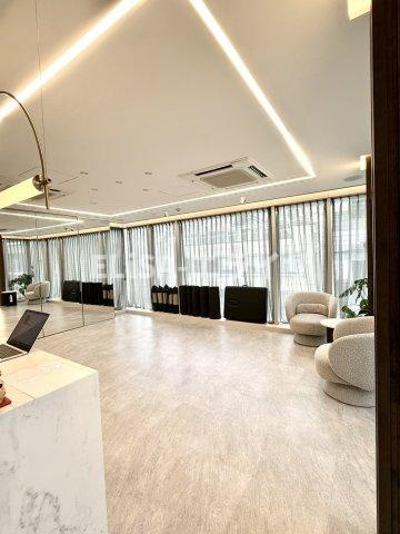 ＧＩＮＺＡ　ＡＲＲＯＷＳ　9F　の内装