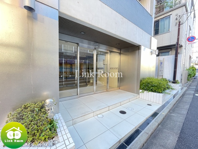 スカイコート押上のエントランス