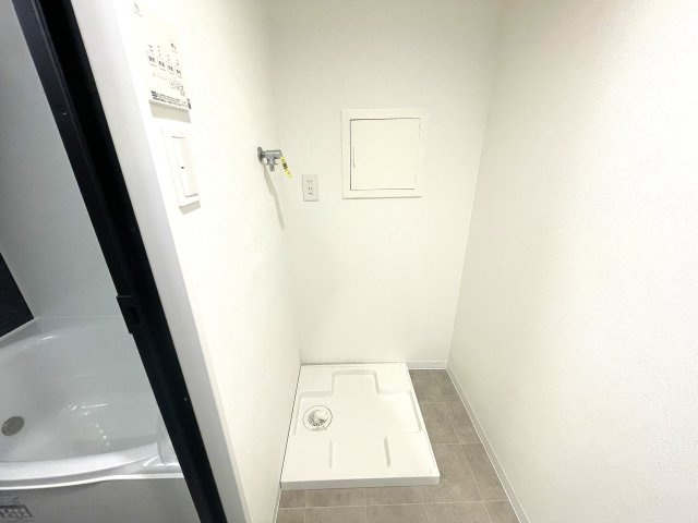 レジデンス高宮のランドリースペース|洗濯機置き場です☆