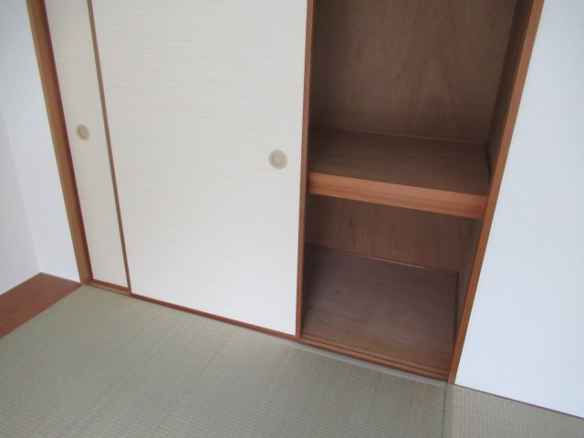 ルゼフィール井吹台　３ＬＤＫの収納|便利な収納スペースです