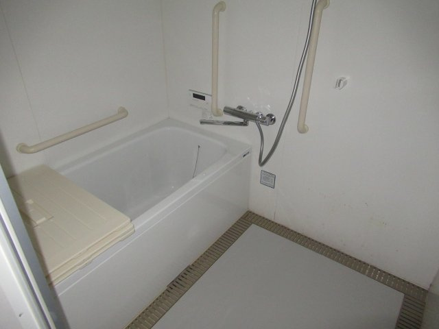 ルゼフィール井吹台　３ＬＤＫの浴室|日々の疲れを癒すお風呂付です