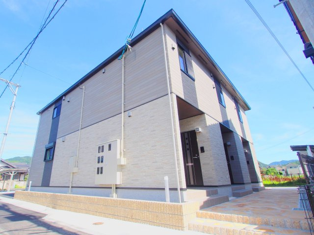 タン・ウルーズ