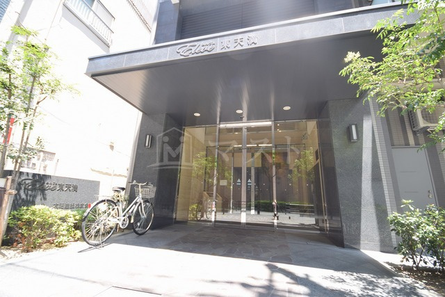 エルヴェ東天満のエントランス