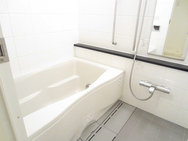 デュオステージ東十条の浴室|追焚機能付いてます♪