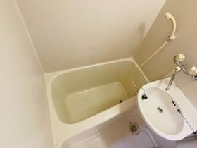 ジョイフルハイツの浴室