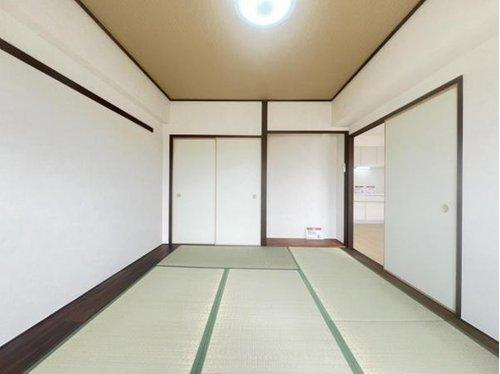 コープ野村半田弐号棟の和室|和室6帖！　お子様のお昼寝スペースとしても利用できます☆