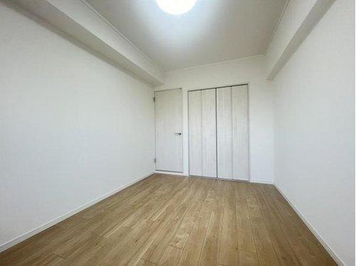 コープ野村半田弐号棟の洋室|洋室6帖！　子ども部屋にもピッタリです♪