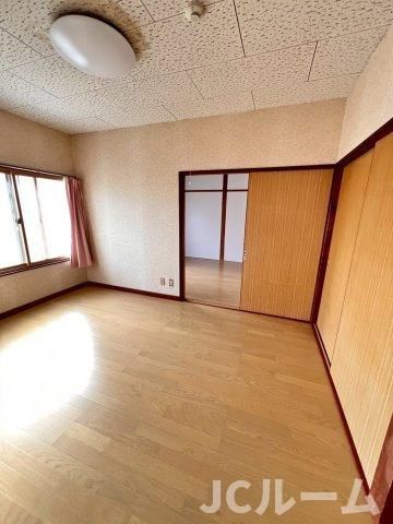 コーポ岡本の居間・リビング