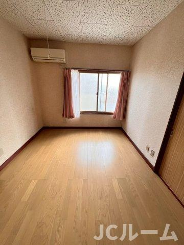 コーポ岡本の居間・リビング