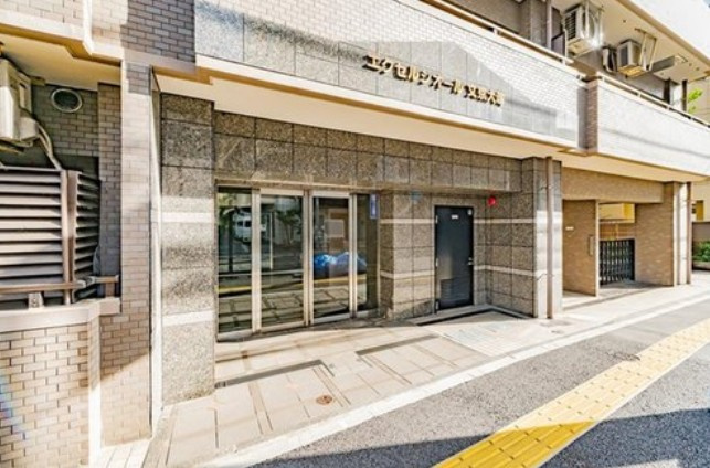 【エントランス】