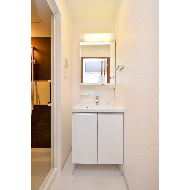 ラヴ神戸三宮の洗面所