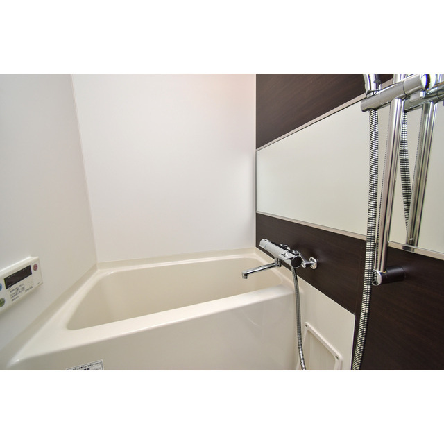 ラヴ神戸三宮の浴室