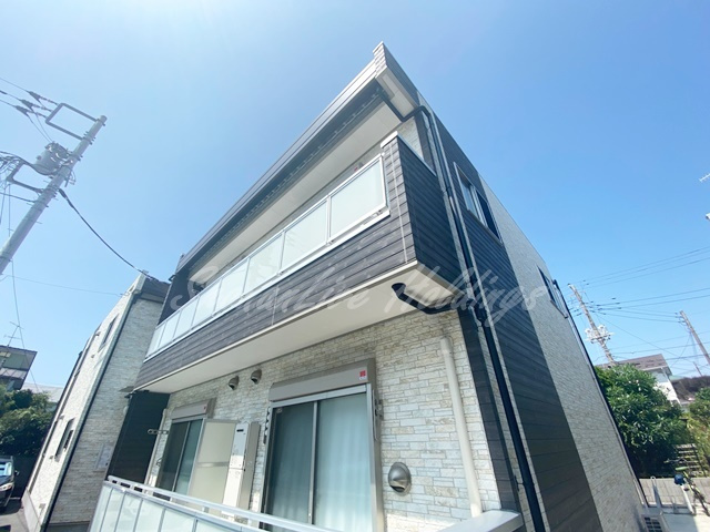 茅ヶ崎市中海岸４丁目のアパート