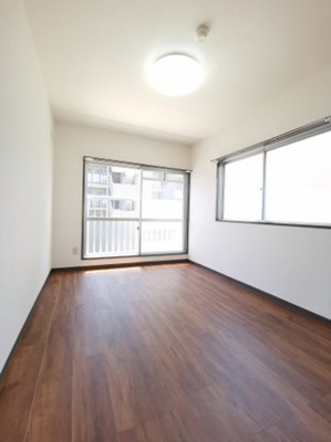 【内装】 | エクセル竹越