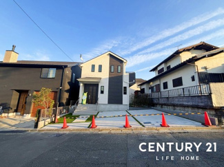 【前面道路含む現地写真】 | 前面道路含む現地写真です