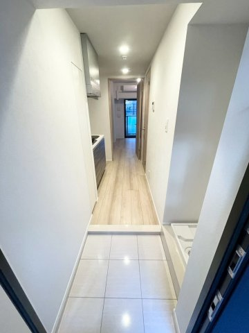 LEXE横濱関内の玄関|LEXE横濱関内