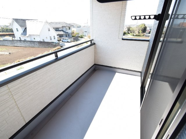 新築　前橋市富士見町横室　1号棟のバルコニー|現地写真　日当たりの良いバルコニーはお洗濯物もよく乾きそうです◎