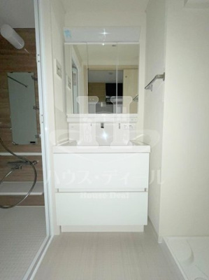 【独立洗面台】 | カーサ．レジェーロ | 独立洗面台で身支度をすべて済ませてしまいましょう